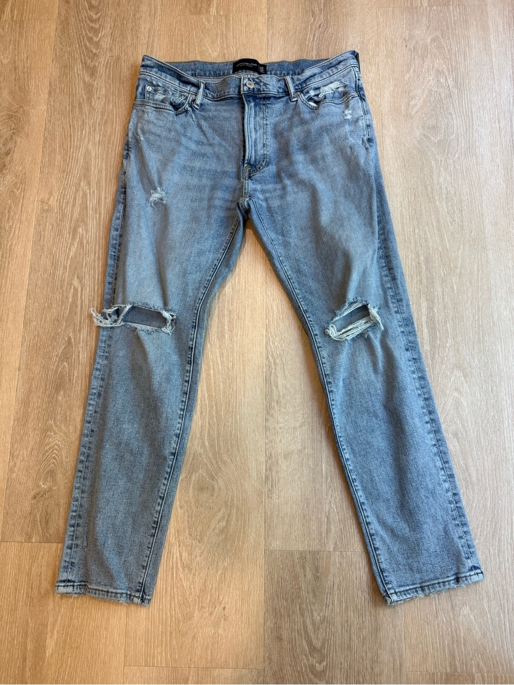 Abercrombie & Fitch Men's Light Blue Ripped Slim Jeans